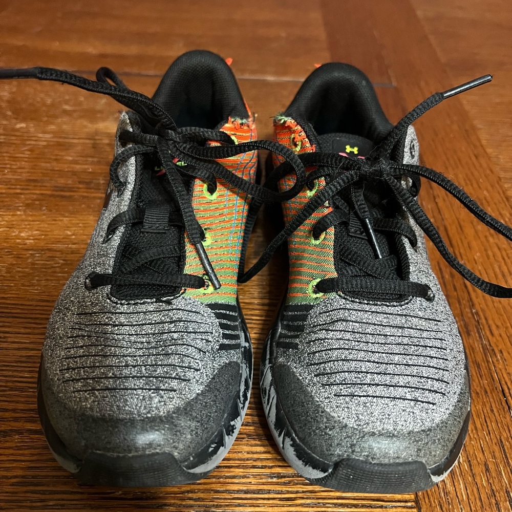 Under Armour Little Boys shoes size 1